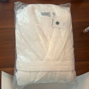 White 100% cotton robe